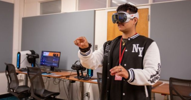 How to Create a Virtual Reality Experience