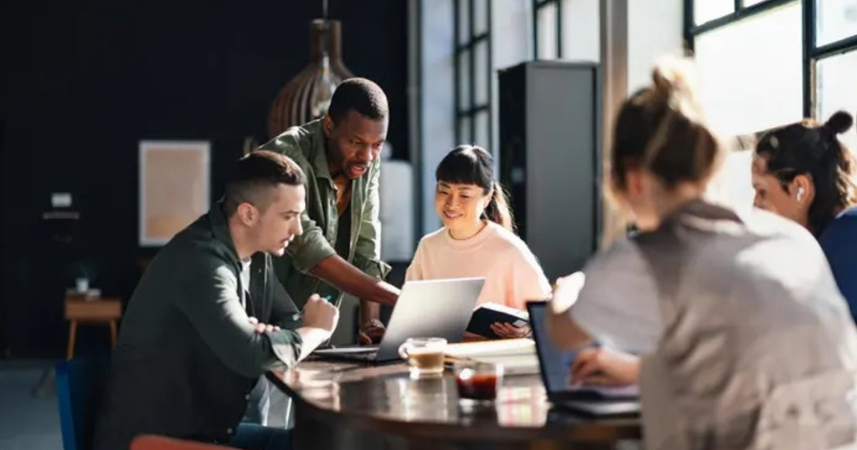 Structuring for Scale How Startups Can Grow Globally Without Falling Apart in 2025